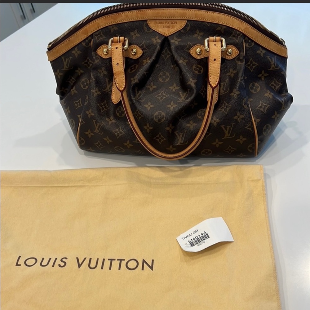 Authentic Louis Vuitton Tivoli GM